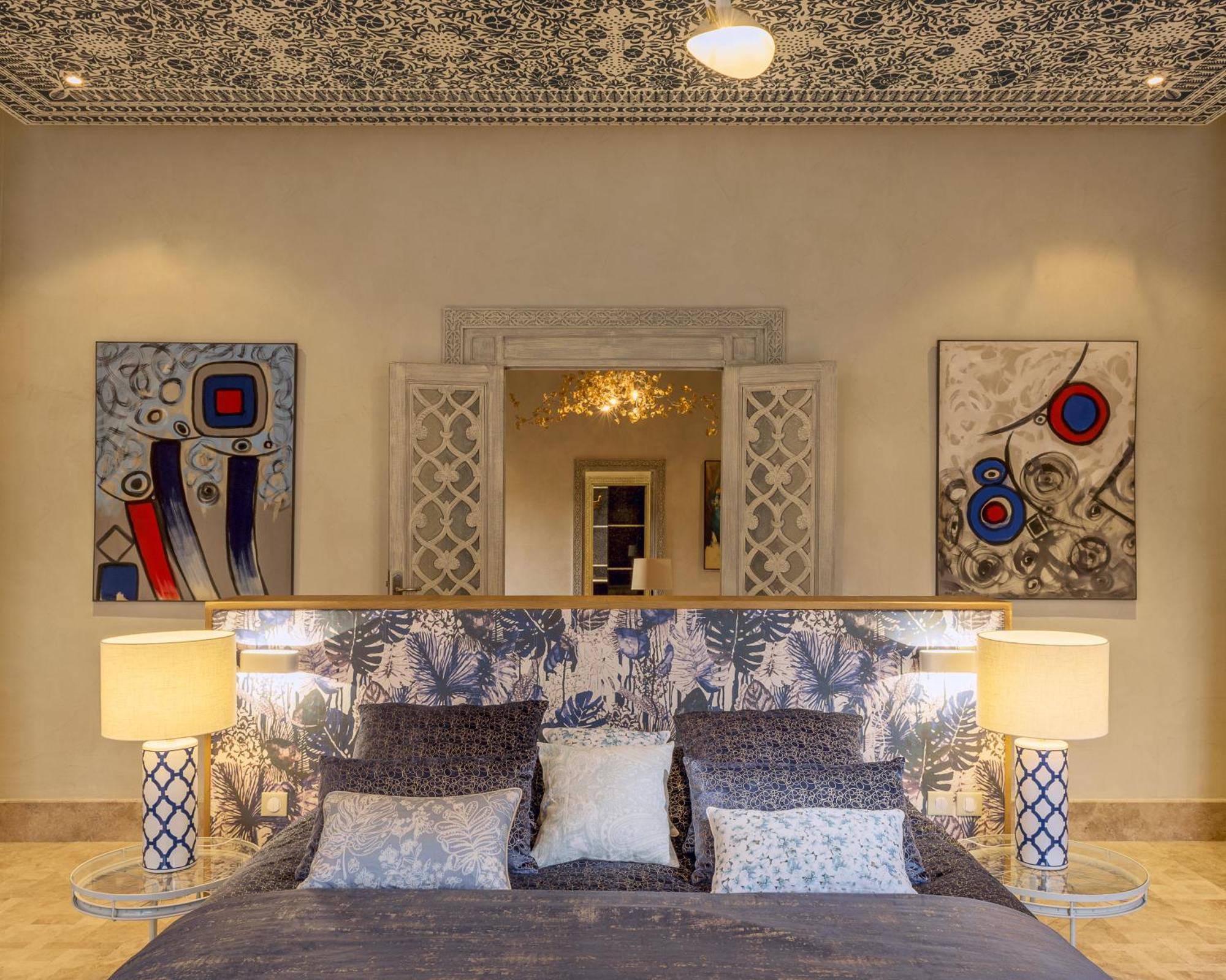 티그미자 스위트 앤 파빌리온 호텔 Ouled Jelal 객실 사진 The interior of the hotel
