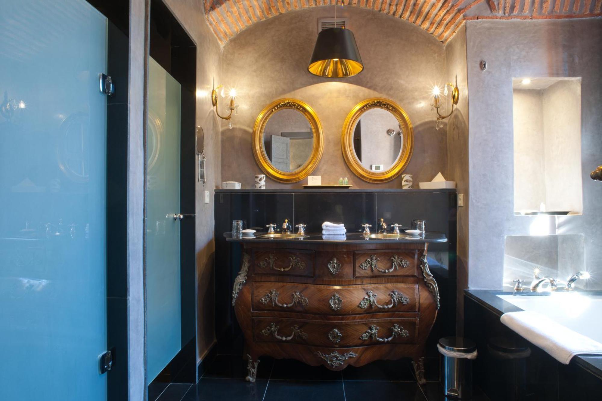 티그미자 스위트 앤 파빌리온 호텔 Ouled Jelal 외부 사진 Bathroom