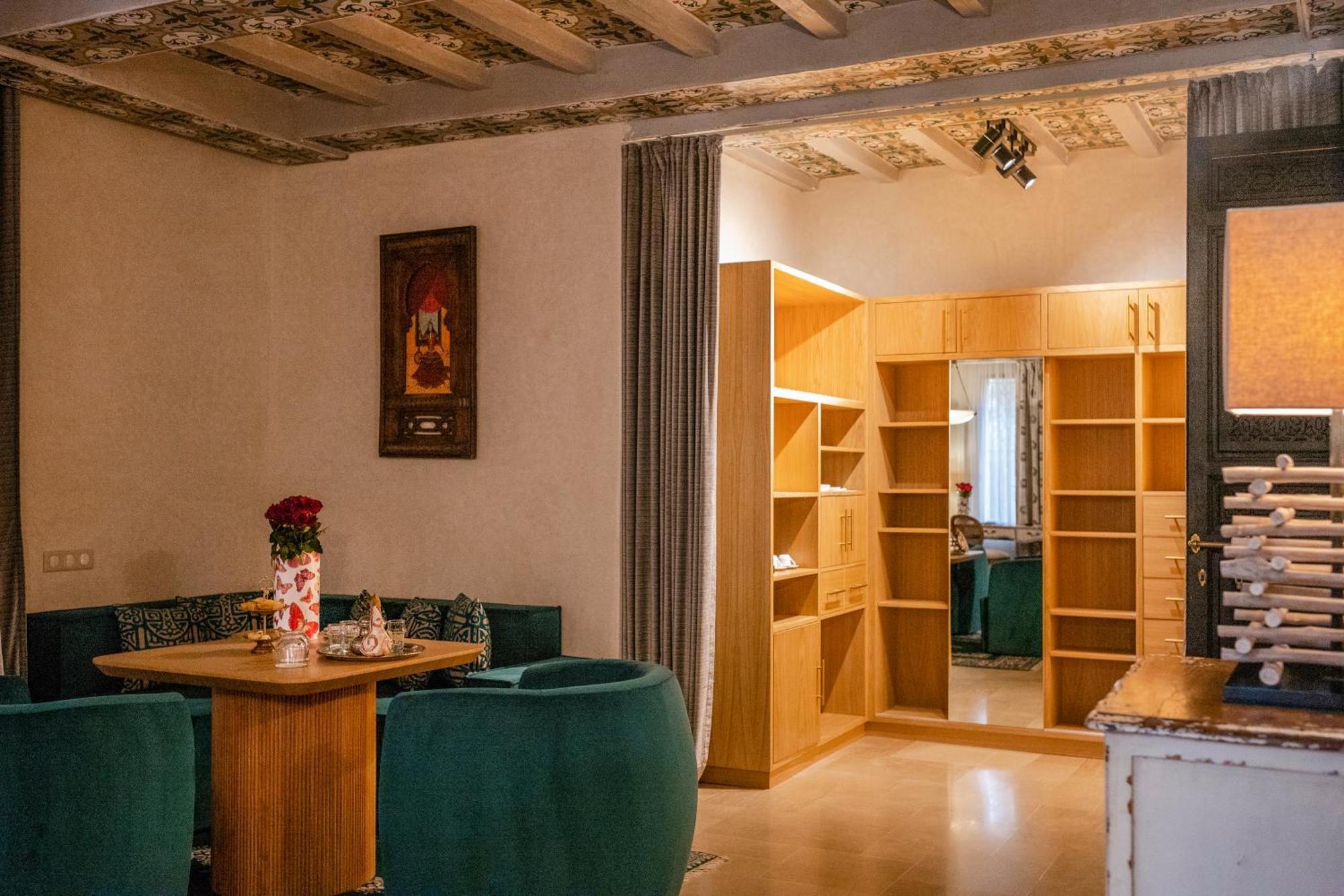 티그미자 스위트 앤 파빌리온 호텔 Ouled Jelal 외부 사진 Interior of the house