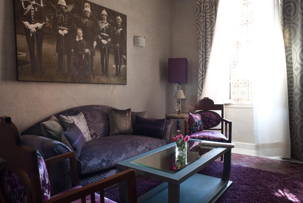 티그미자 스위트 앤 파빌리온 호텔 Ouled Jelal 외부 사진 A living room in a Moroccan riad