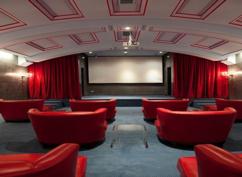 티그미자 스위트 앤 파빌리온 호텔 Ouled Jelal 외부 사진 The movie theater at the Ritz