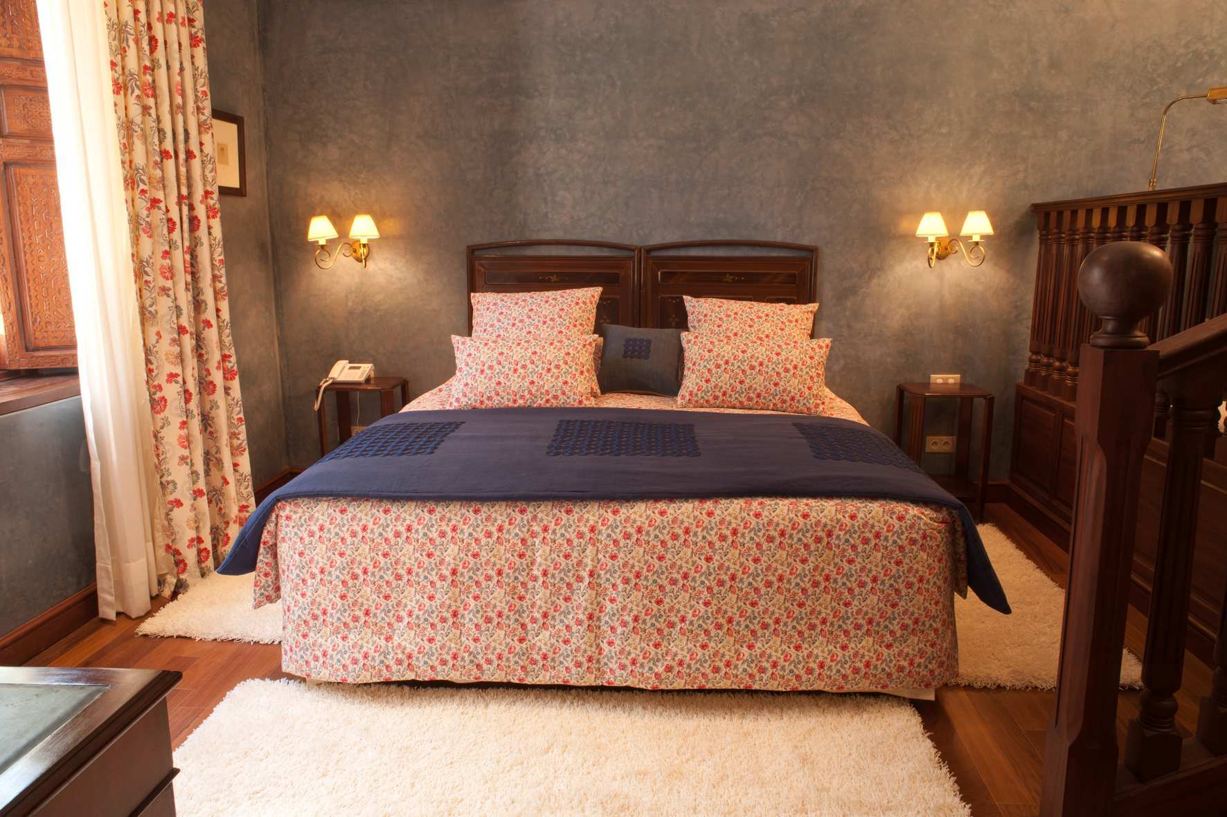티그미자 스위트 앤 파빌리온 호텔 Ouled Jelal 외부 사진 A bed with a bed skirt