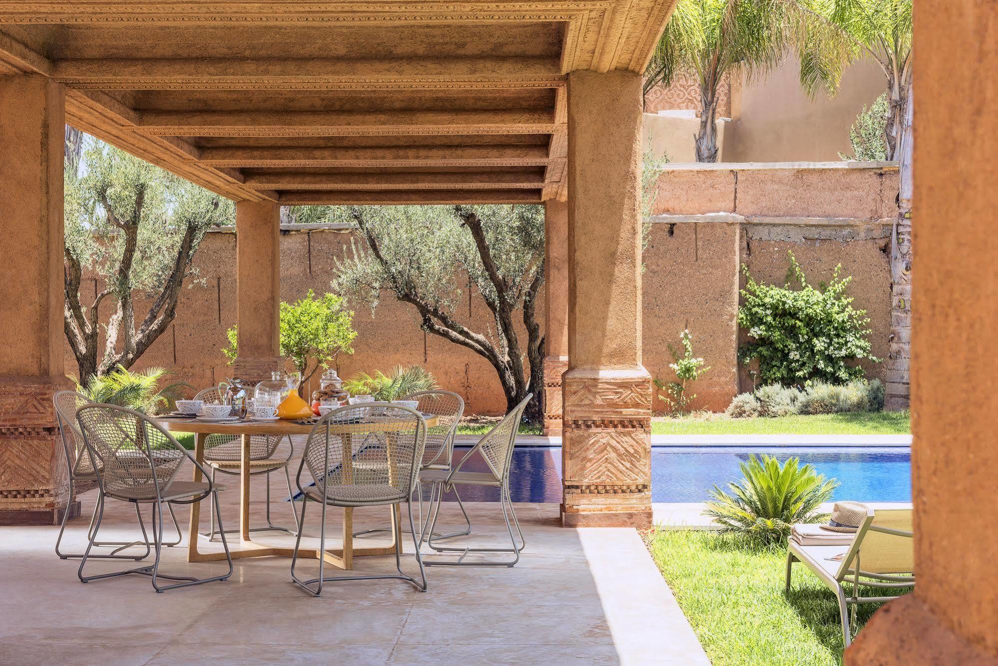 티그미자 스위트 앤 파빌리온 호텔 Ouled Jelal 외부 사진 The swimming pool at the hotel