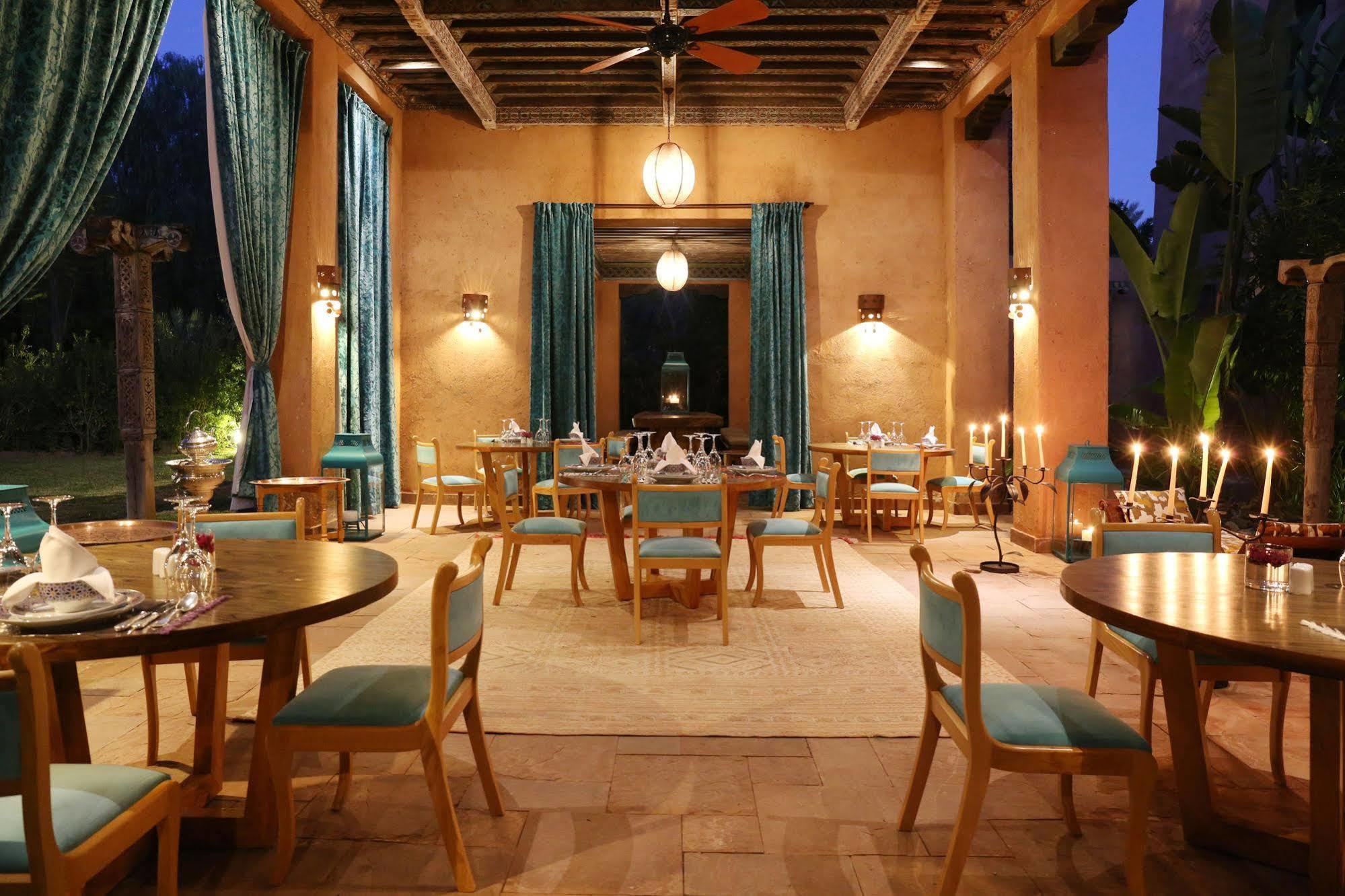 티그미자 스위트 앤 파빌리온 호텔 Ouled Jelal 외부 사진 Restaurant at the Hotel Amanjena