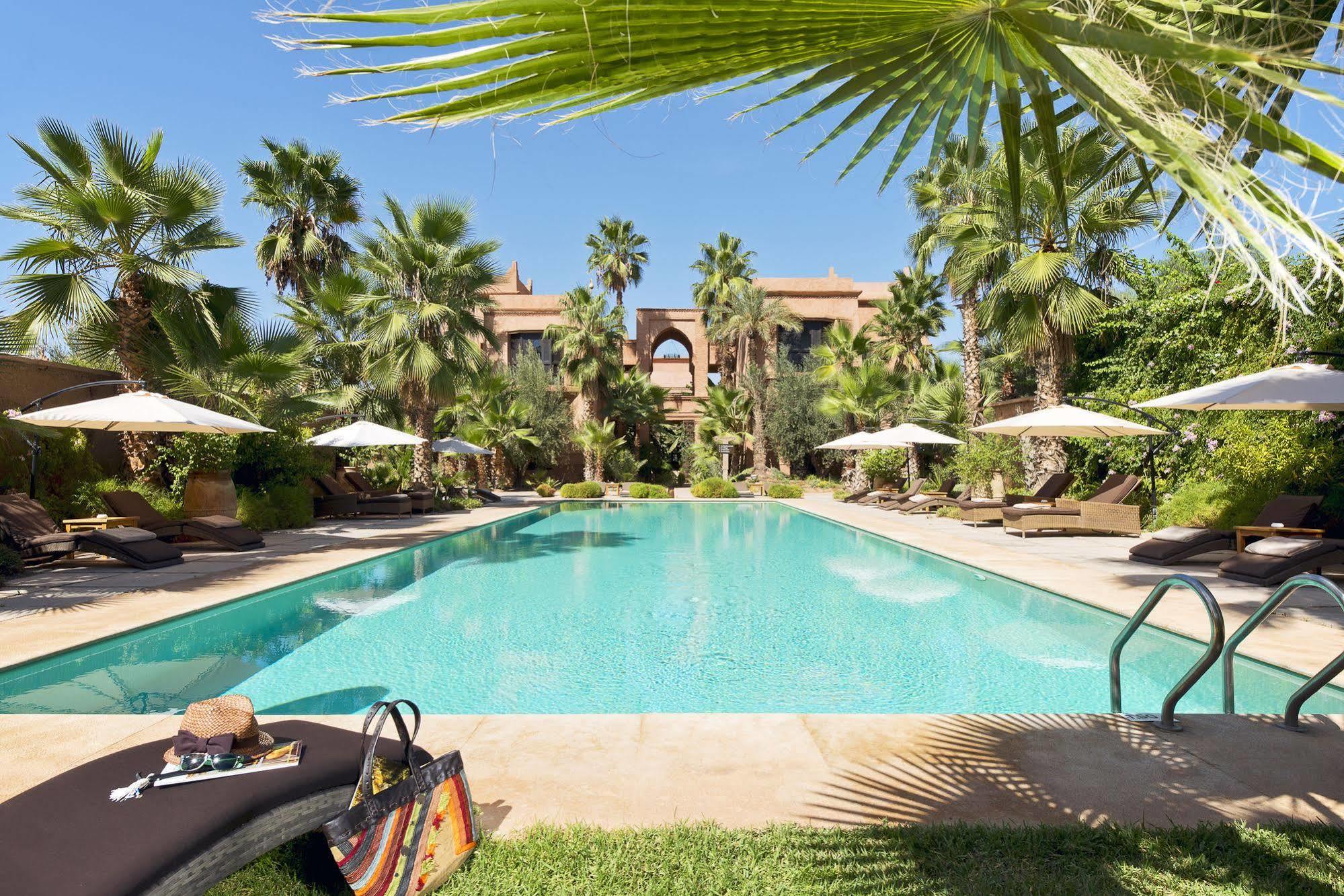 티그미자 스위트 앤 파빌리온 호텔 Ouled Jelal 외부 사진 The swimming pool at the hotel